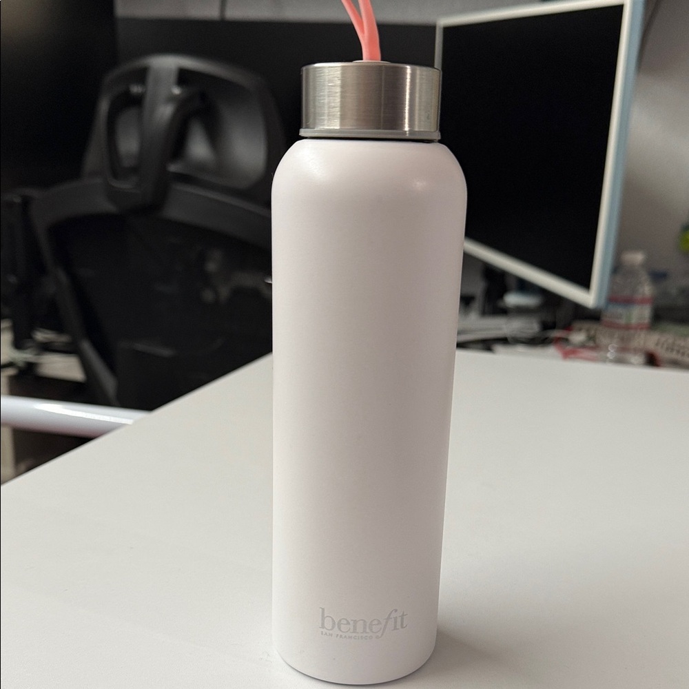 Benefit  swag White Water Bottle